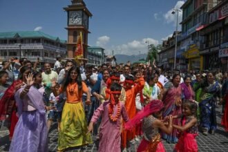 Devotion & Communal Harmony Mark Janmashtami in Srinagar as Vibrant Shobha Yatra Crosses Lal Chowk