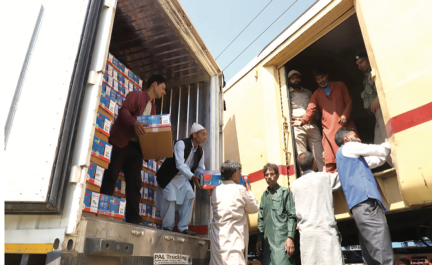 Railways Emerge as Lifeline: 25,000 MT of Kashmir Apples Transported by Trains Last Season