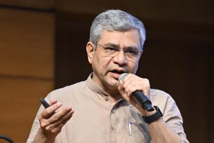 Cabinet approves Dearness Allowance to Central Government employees and Dearness Relief to Pensioners